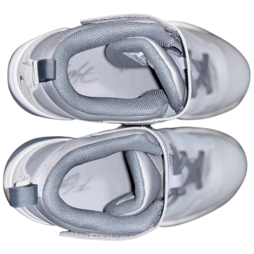 Jordan Stay Loyal 3 Junior Trainers Grey