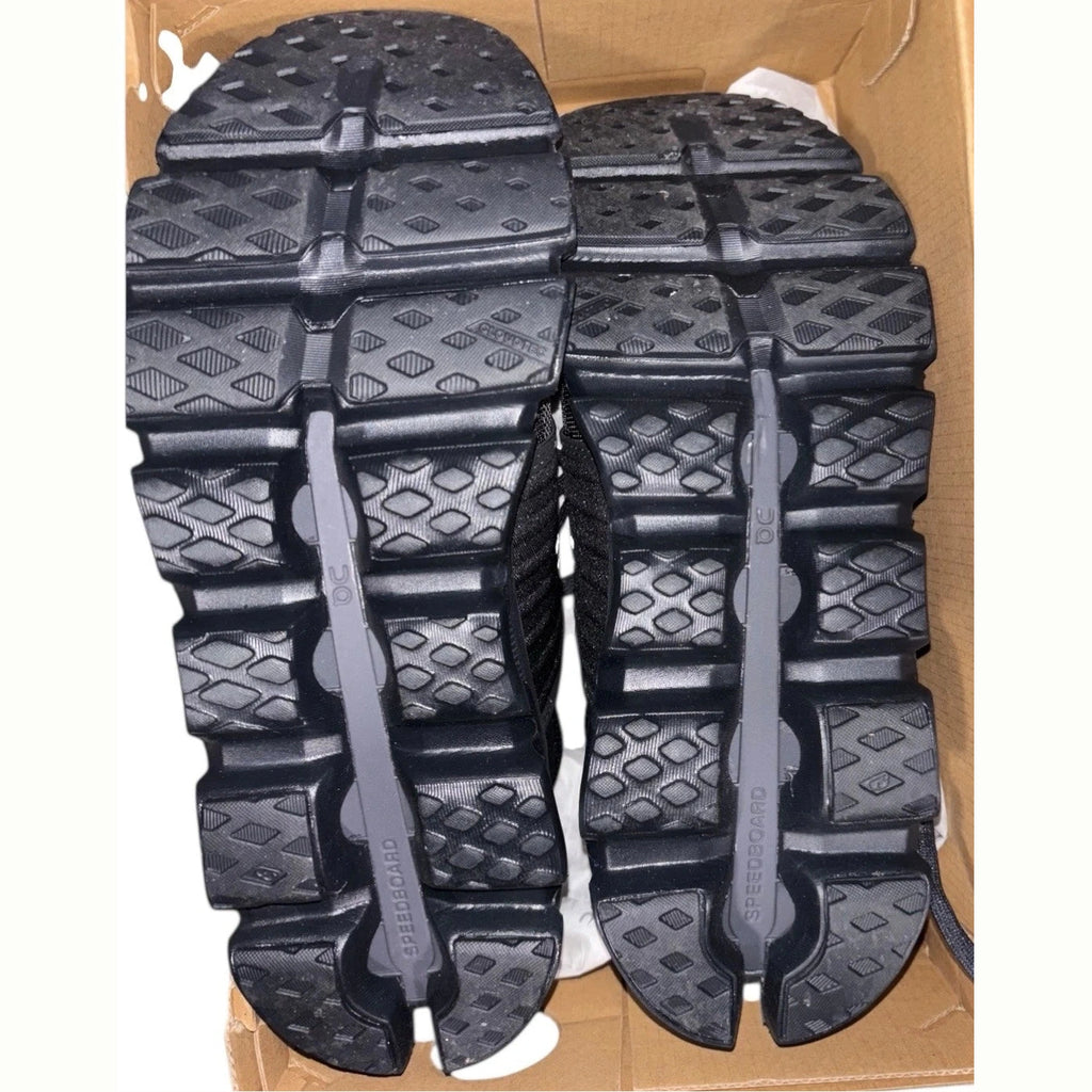 Men On Cloudswift Black Sneakers