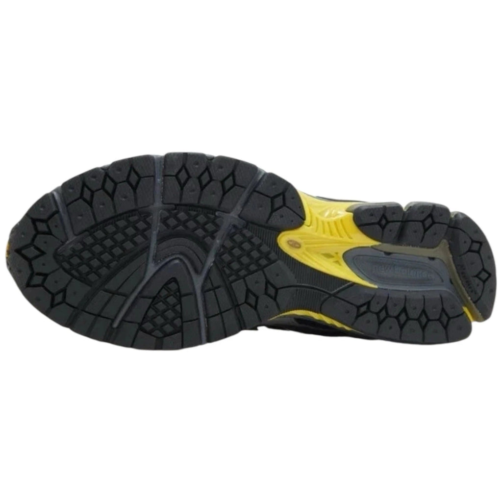 Men's New Balance 1906U Batman Castlerock Lemon Trainers