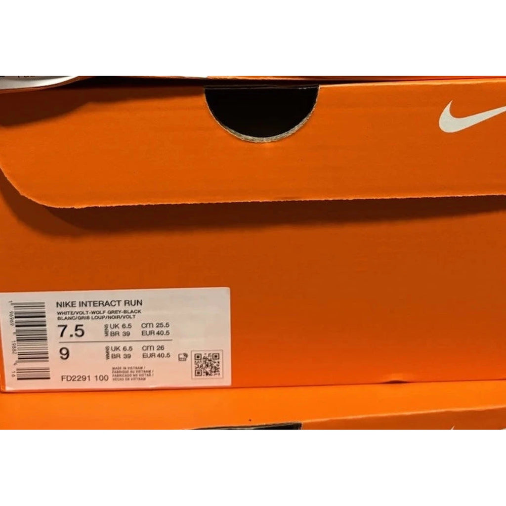 Men's Nike Interact Run White Running Trainers
