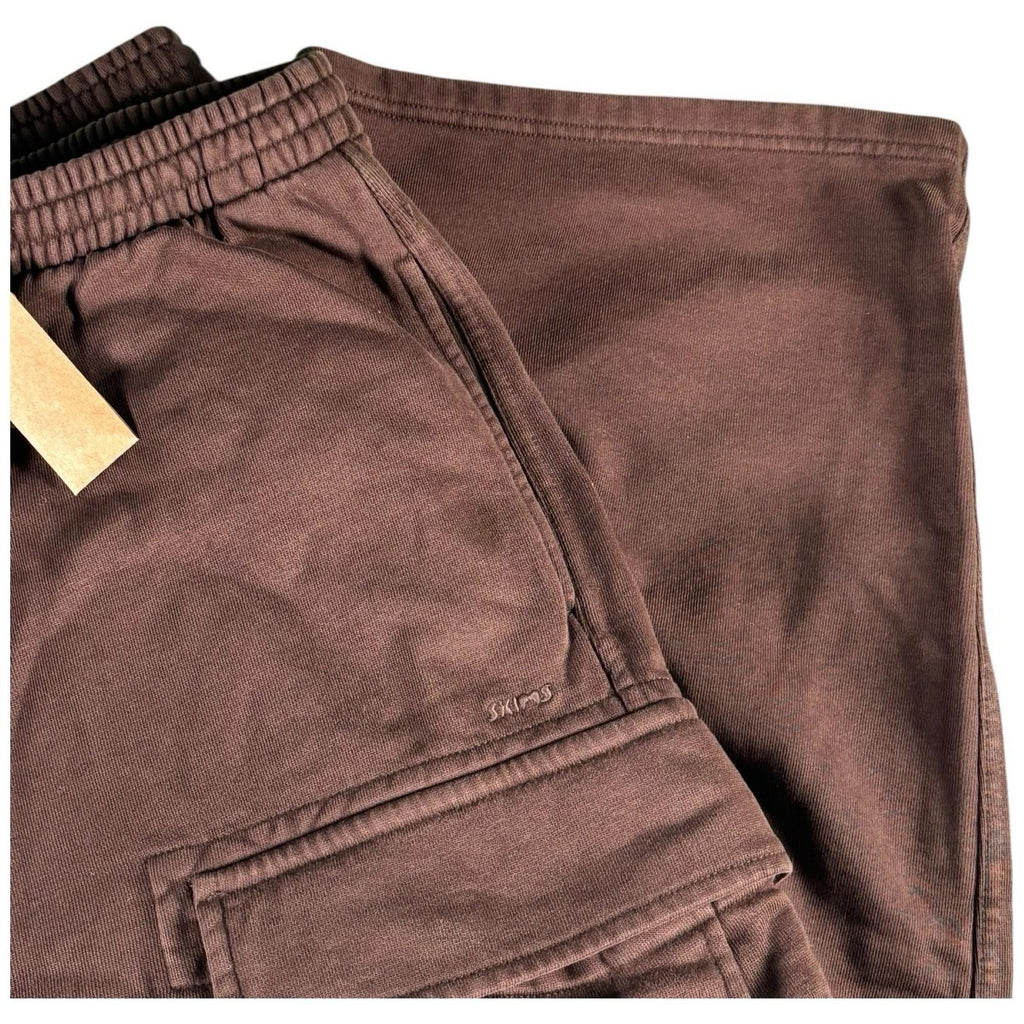 SKIMS Boyfriend Fleece Cargo Sweatpants Espresso