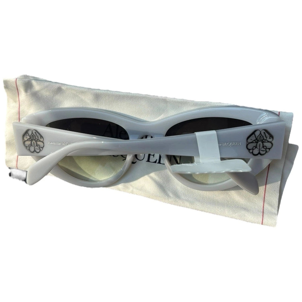 Women's Alexander McQueen Cat Eye Sunglasses Grey