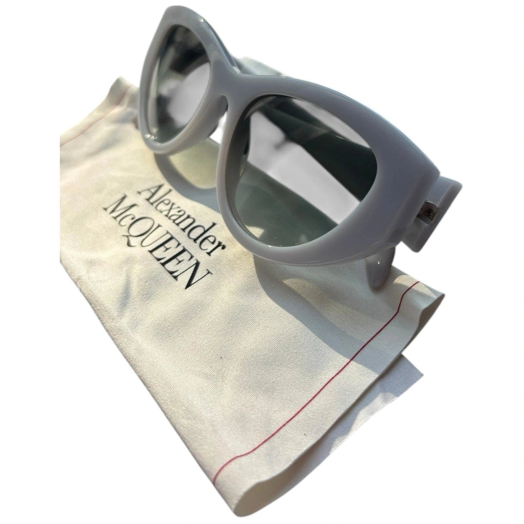 Women's Alexander McQueen Cat Eye Sunglasses Grey